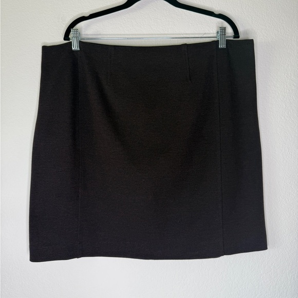 MM Lafleur Burgundy Dress Skirt Size 2X Back Zipper Excellent Condition - Picture 1 of 6